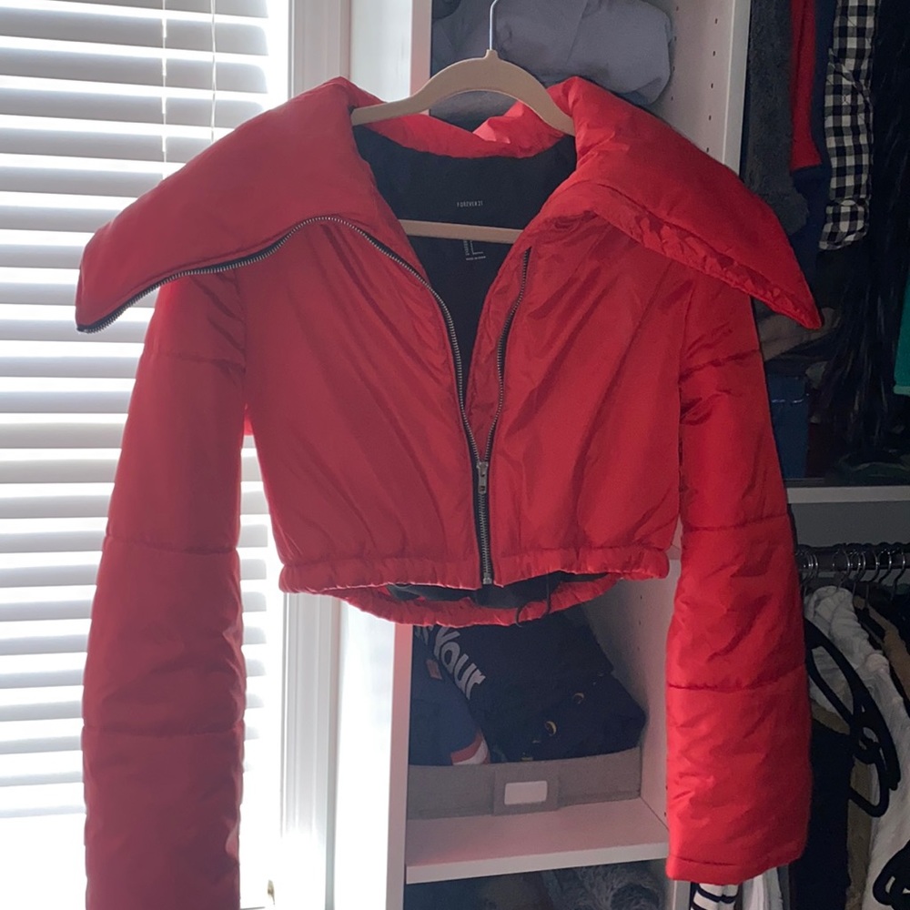Forever 21 cropped puffer jacket